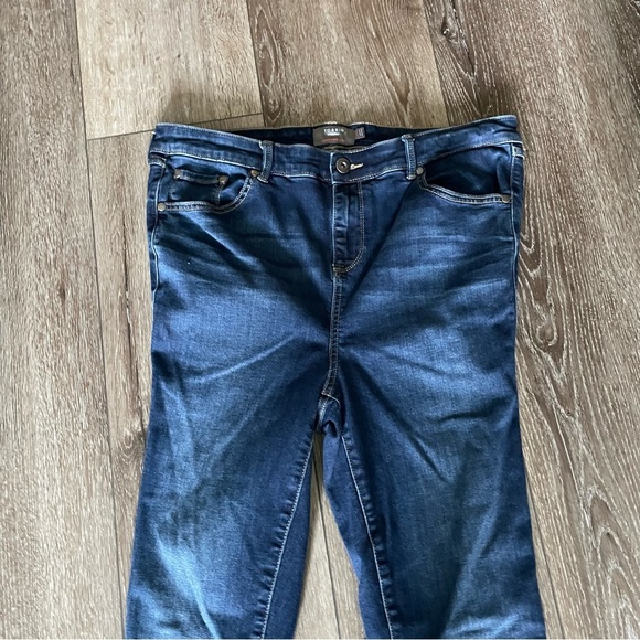 TORRID MidFit Super Skinny High-Rise Jean Size 14 XT - Picture 6 of 9